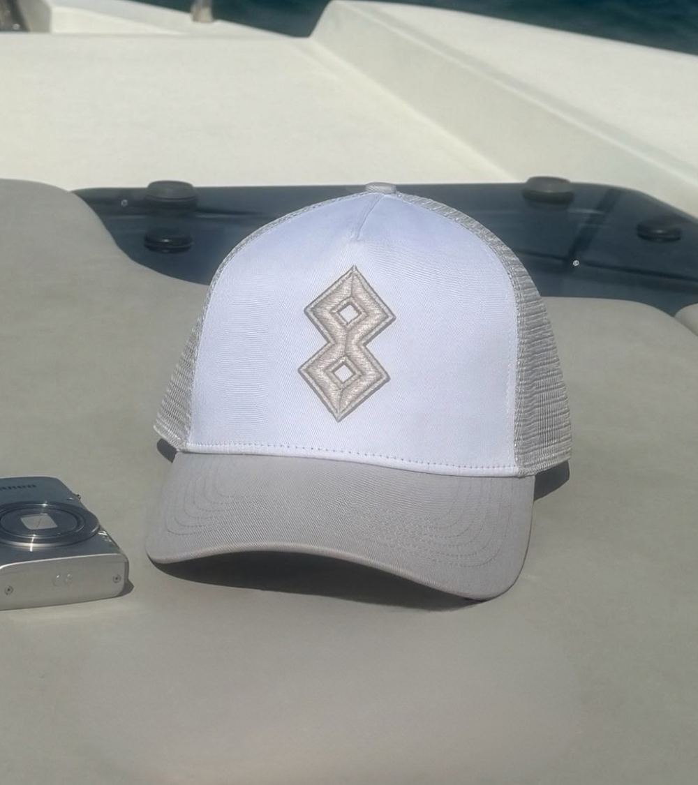 CLASSIC CAP - STONE GREY / WHITE